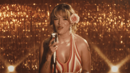 Karol G en el video de "Se puso linda"