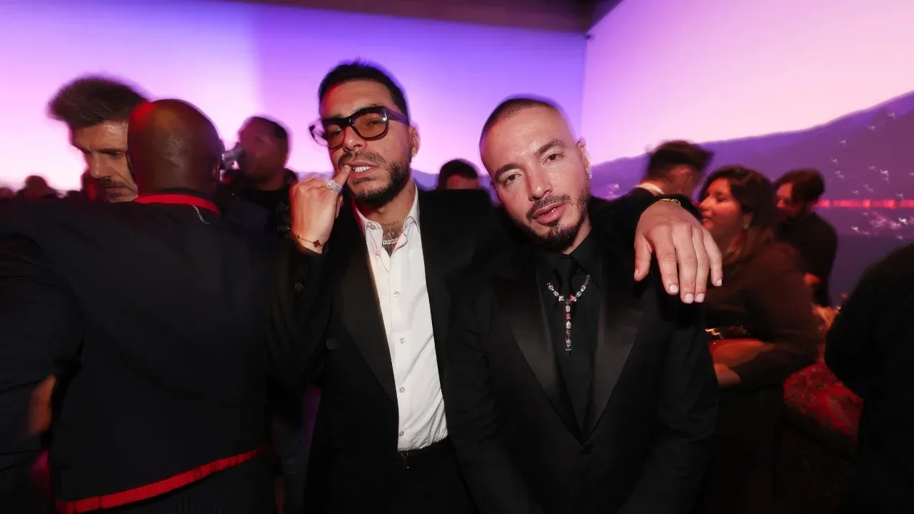 Mix Radio Cali reafirma su liderazgo en el género urbano al ser la emisora elegida para presentar en exclusiva el adelanto de "Tonto", generando una respuesta inmediata y masiva de sus oyentes. Créditos: Getty images