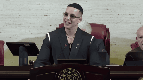 Daddy Yankee en el Senado de Puerto Rico