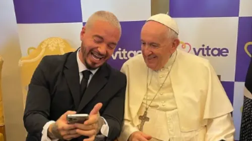 El encuentro de J Balvin con el papa Francisco. Foto: @jbalvin