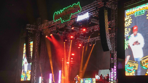 Tarima del Champetiza Fest.