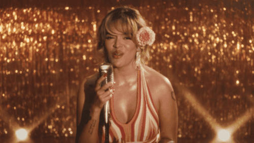 Karol G en el video de "Se puso linda"